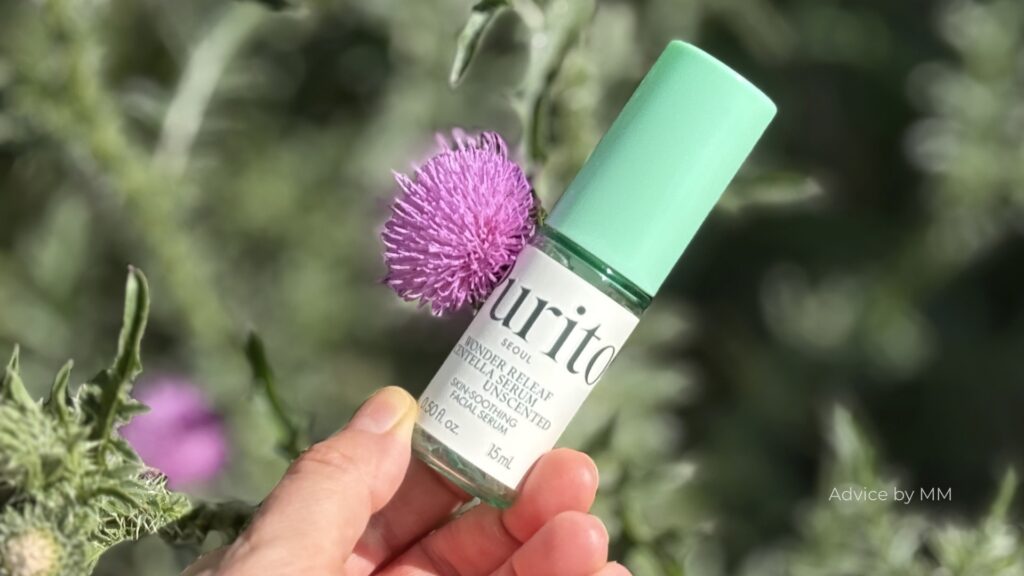 Ser Purito cu Centella asiatica, fără parfum, pentru calmarea pielii sensibile, fotografie în lumină naturală